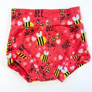 Bee Print Kids Shortie Bummies - Red Bee Flower Print